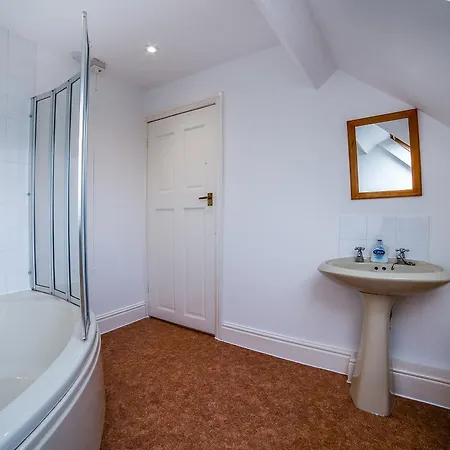 The Briary 3* Sheffield